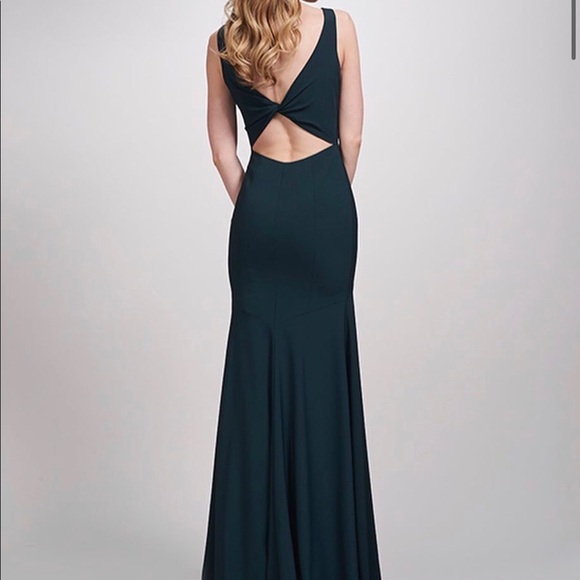 Gorgeous evening gown prom dress. - Picture 2 of 9